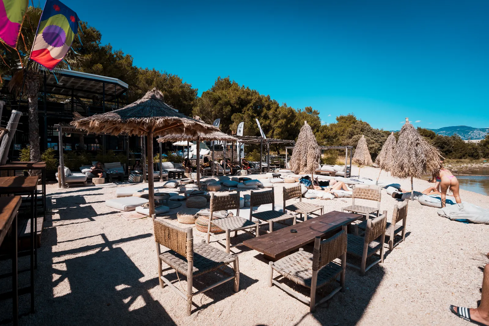 Kalypso Club Zrce Beach — neue Pool-Area mit Strandzugang (2)