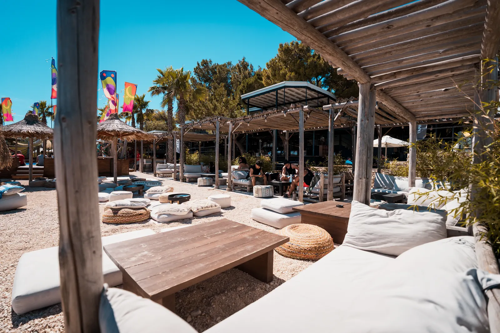 Kalypso Club Zrce Beach — neue Pool-Area mit Strandzugang (3)
