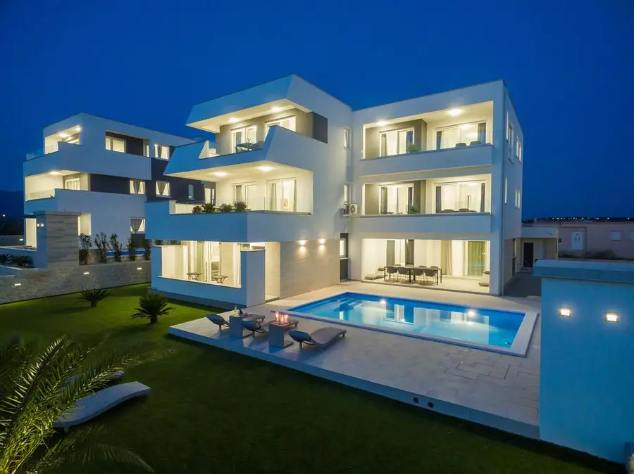 Villa Pool Maris — Doppelzimmer (1/6)